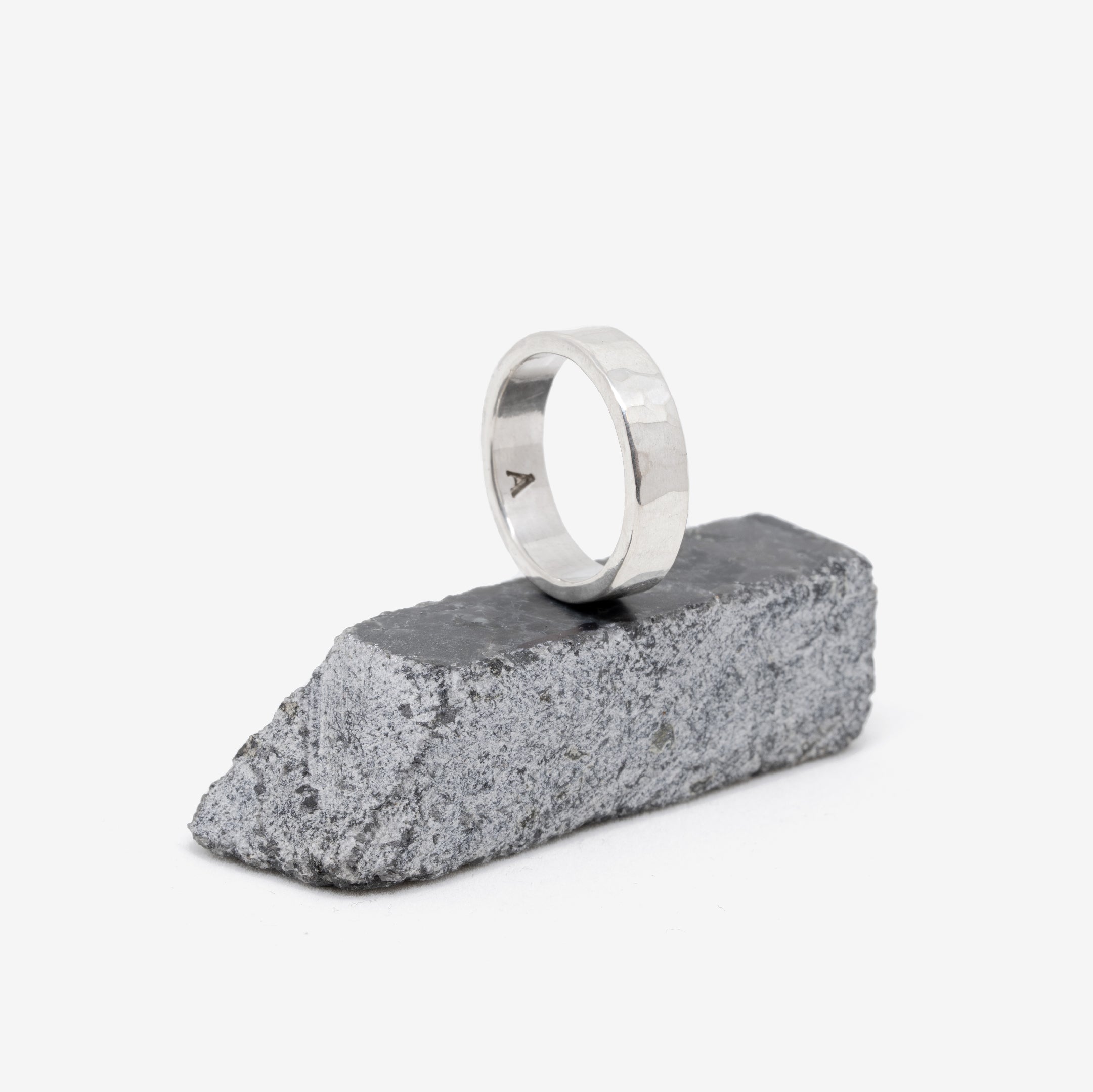 Textured band ring 001